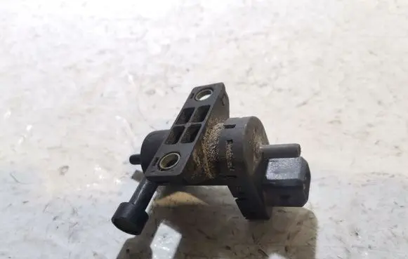 Renault Laguna II Turbo solenoid valve 7700113709