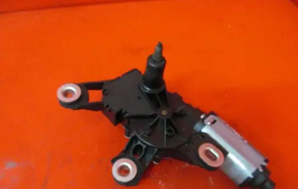 Audi A4 S4 B6 8E 8H Rear window wiper motor 579603 W0000003605VS
