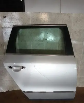 Volkswagen PASSAT B6 Rear door