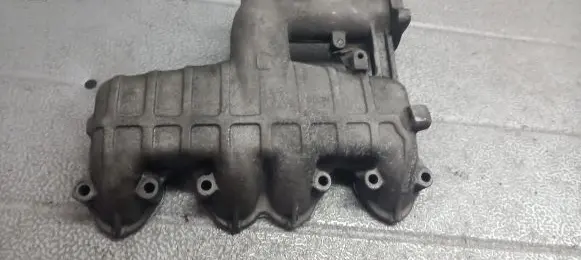 Volkswagen Golf III Intake manifold