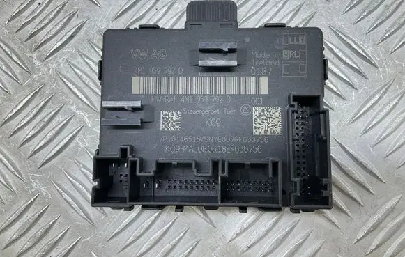 Audi A7 S7 4K8 Door control unit/module 4M1959792D