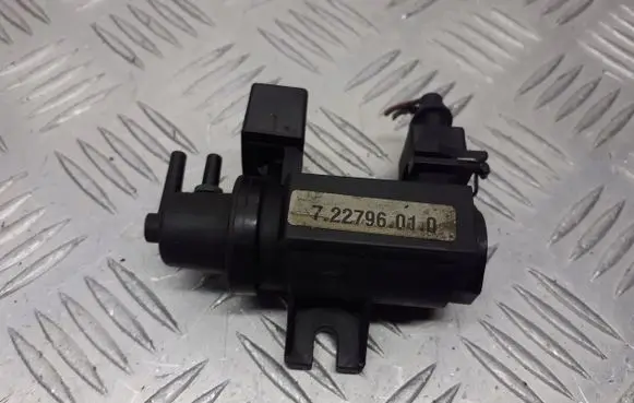 BMW 5 E39 Valve vacuum 722796010
