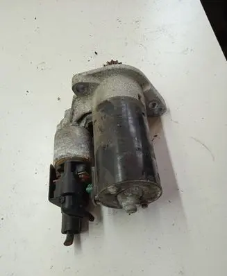 Volkswagen Touran II Starter motor 02Z911024