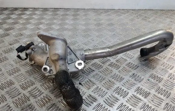 Nissan NV200 EGR valve line/pipe/hose 0281006108