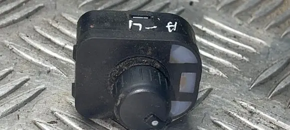 Audi A4 S4 B6 8E 8H Wing mirror switch 8e0959565