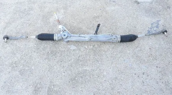 Opel Vivaro Steering rack 9813692680