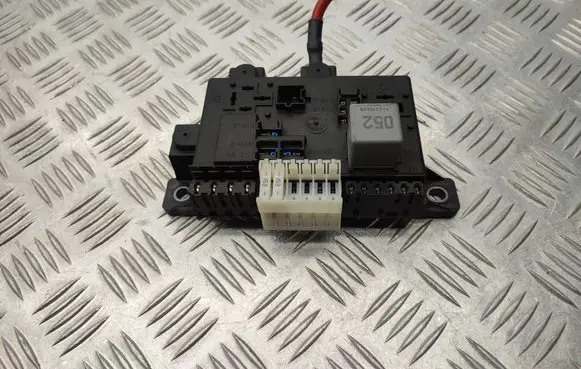 Mercedes-Benz Vito Viano W447 Fuse module A4479060400