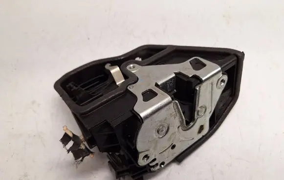 BMW 3 F30 F35 F31 Front door lock 7229458 51217229458 51217229466