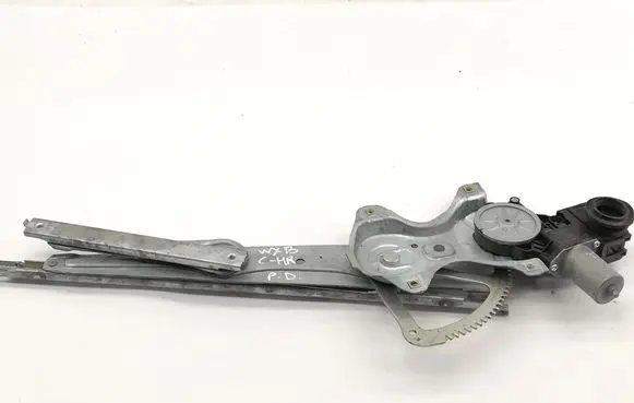 Toyota C-HR I Front door window regulator with motor 85710F4010