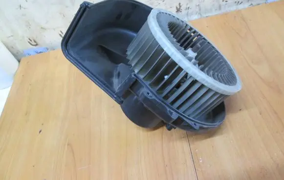 Seat Ibiza III (6L) Heater fan/blower 6Q1819015G