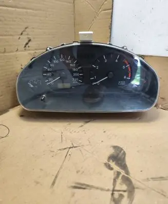 Mitsubishi Space Star Speedometer (instrument cluster) MR480209 2573201840 216539116