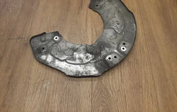 Mercedes-Benz GLC X253 C253 Front brake disc dust cover plate A0004213520