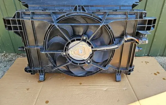 Tesla Model Y Electric radiator cooling fan 1640666-00-a 009990191 1494175-00-A