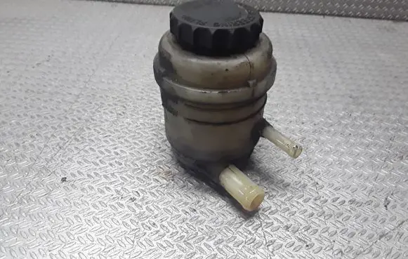 KIA Sorento Power steering fluid tank/reservoir