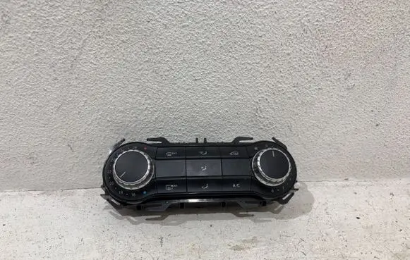Mercedes-Benz B W246 W242 Climate control unit A2469002208