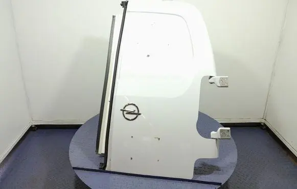 Chevrolet Combo Rear door 