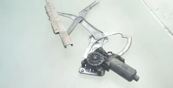 Mercedes-Benz C W202 Front door manual window regulator 193027100