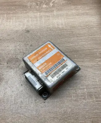 Audi A4 S4 B5 8D Airbag control unit/module 8A0959655C 0285001038