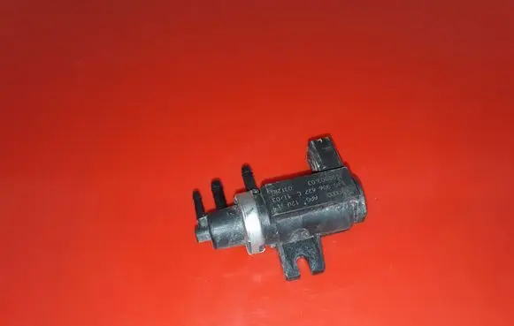 Volkswagen Touareg I Turbo solenoid valve 1J0906627C 72290303