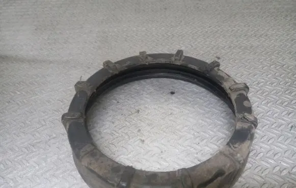 Audi A2 In tank fuel pump screw locking ring/nut 821201375A