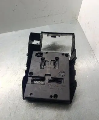 Renault Scenic I Comfort/convenience module 8200029342B
