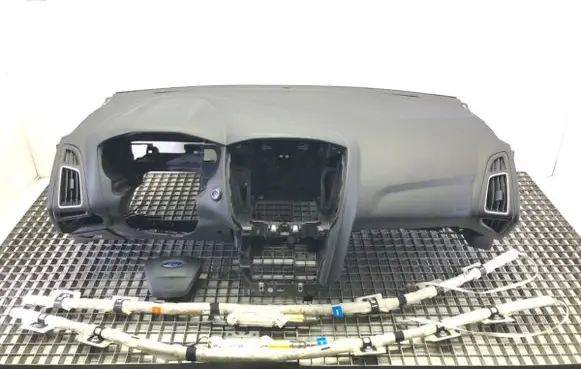 Ford Focus Dashboard 