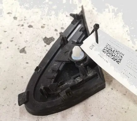 Volvo V40 Plastic wing mirror trim cover 31349230