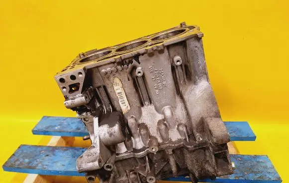 Skoda Fabia Mk1 (6Y) Engine block AWY