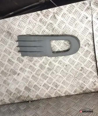 Volvo V50 Front bumper lower grill 30655885