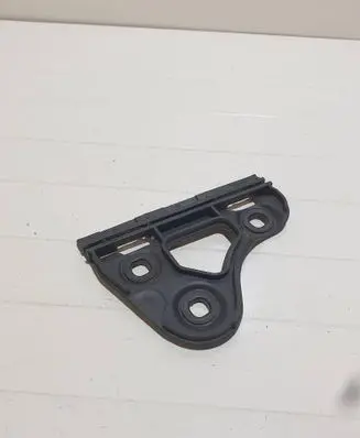 Audi A2 Front bumper mounting bracket 8Z0821250