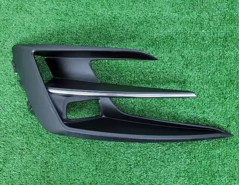 Renault Megane IV Front bumper lower grill 261A33578R