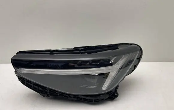 Volvo XC40 Headlight/headlamp 32140402