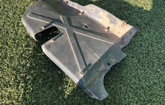 Renault Trafic II (X83) Engine splash shield/under tray 8200505043 93857407