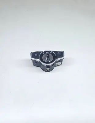 Mercedes-Benz X-class W470 Light switch A4709051700 10316076