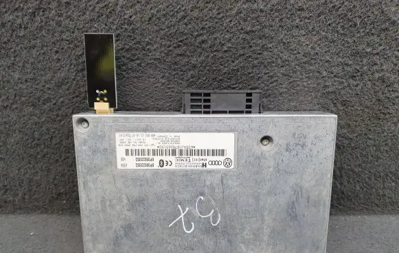 Audi A4 S4 B7 8E 8H Bluetooth control unit module 8P0862335Q 8P0035503E 8E1970077BR