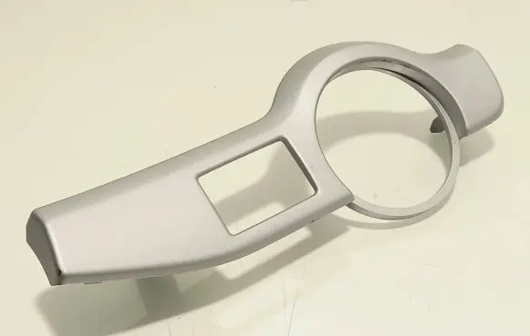 Dashboard glove box trim