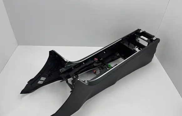 Jaguar XE Center console 