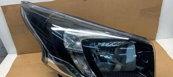 Opel Vivaro Headlight/headlamp 1EE01156502 1EE011565 6234RRR