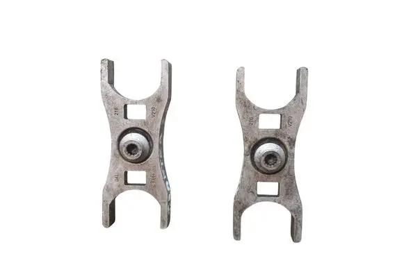 Volkswagen Crafter Fuel Injector clamp holder 04L216