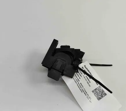 Radiator support slam panel bracket