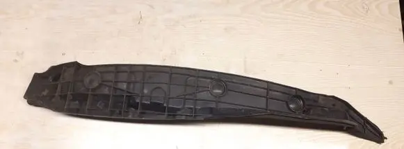 Toyota Avensis T270 Fender end trim 5382705010