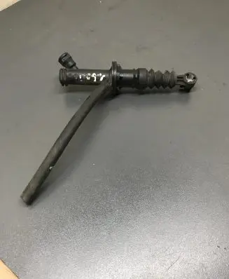 Renault Clio III Clutch master cylinder