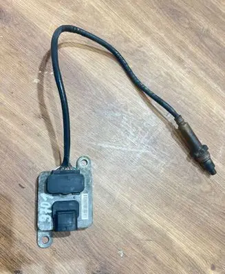 BMW 1 E81 E87 Lambda probe sensor 7587130