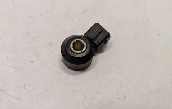 BMW 7 F01 F02 F03 F04 Detonation knock sensor 7598861 13627598861