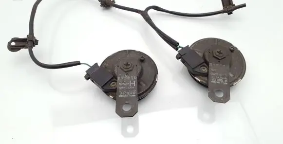 Toyota RAV 4 (XA20) Horn signal 8652042040 8652042070