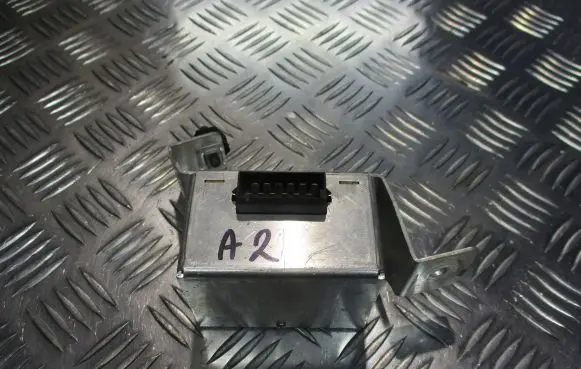 Audi A2 Aerial antenna amplifier 8Z0035223