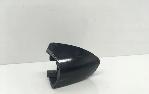 Mercedes-Benz C W204 Front door handle cover A2047600320