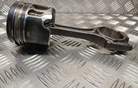 Volkswagen Golf Plus Piston with connecting rod 079155 038G