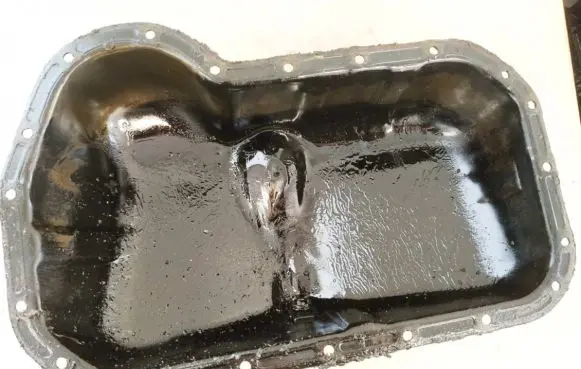 Oil sump
