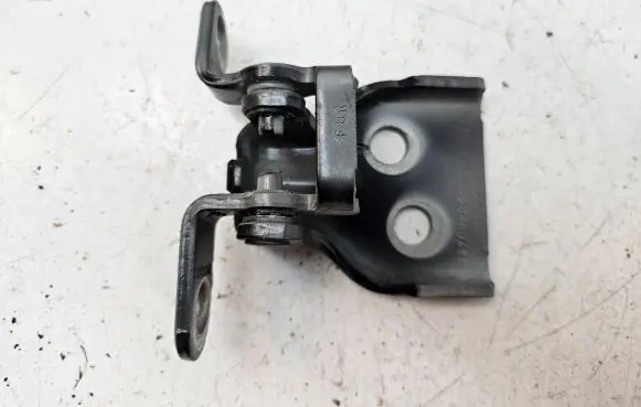 Ford Fiesta Front door upper hinge 298CJA5E